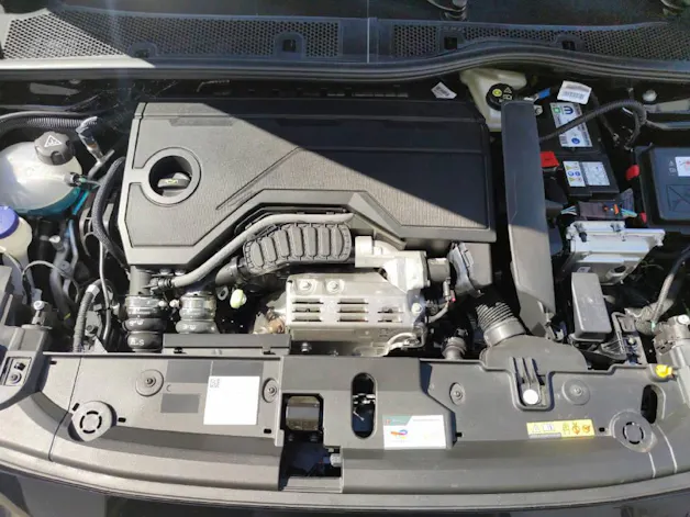Peugeot 208 1.2 Hybrid Allure Premium
