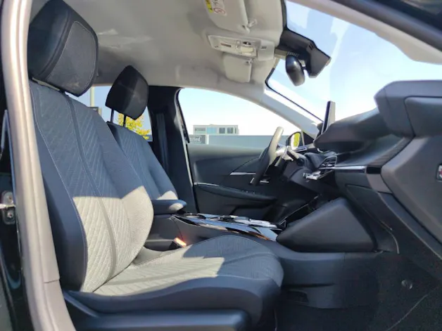 Peugeot 208 1.2 Hybrid Allure Premium