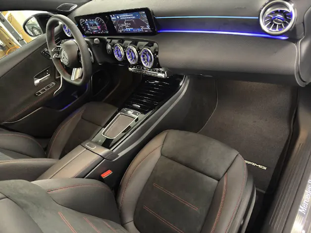 Mercedes-Benz A 250 AMG Line 4Matic