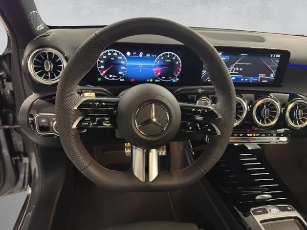 Mercedes-Benz A 250 AMG Line 4Matic