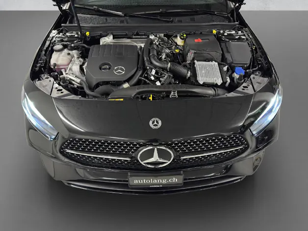 Mercedes-Benz A 200 AMG Line Night Star
