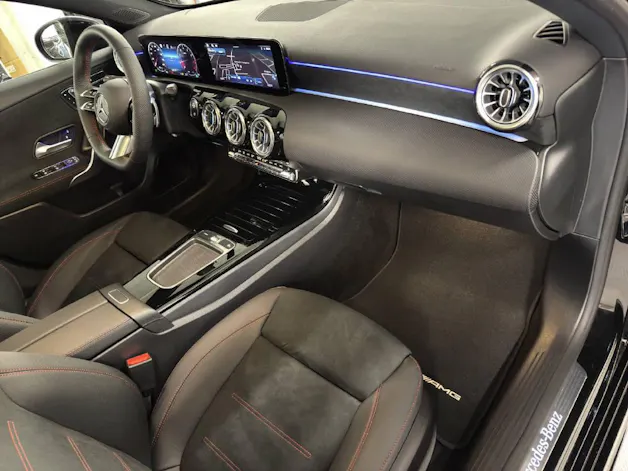 Mercedes-Benz A 200 AMG Line Night Star