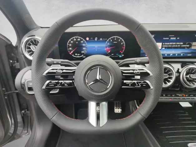 Mercedes-Benz A 200 AMG Line Night Star