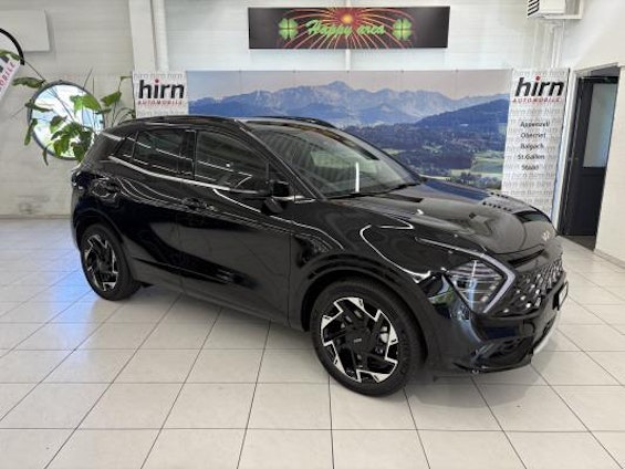 First vehicle image