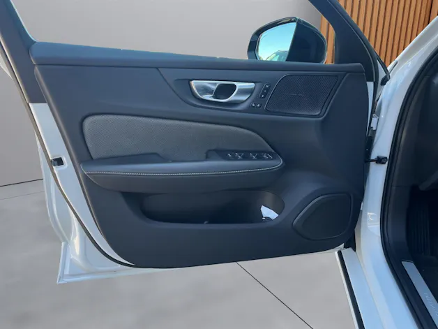 Volvo V60 2.0 T6 TE Ultimate Dark eAWD