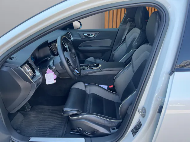 Volvo V60 2.0 T6 TE Ultimate Dark eAWD