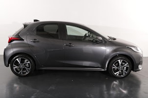 Vehicle image TOYOTA Yaris 1.5 VVT-i HSD Trend