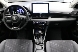 Vehicle image TOYOTA Yaris 1.5 VVT-i HSD Trend