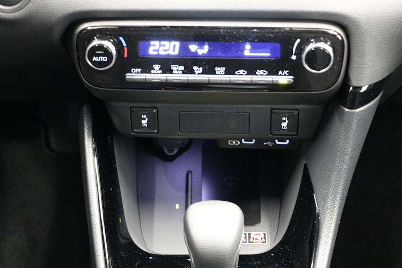 Vehicle image TOYOTA YARIS