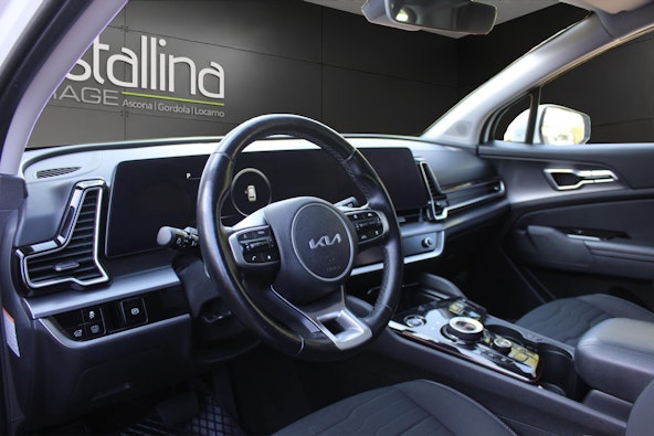 Vehicle image 6 Vehicle image 6