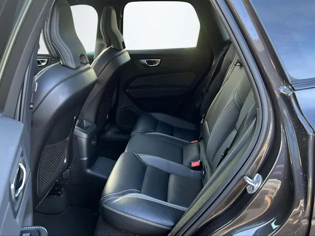 Volvo XC60 2.0 T8 TE Plus Dark eAWD
