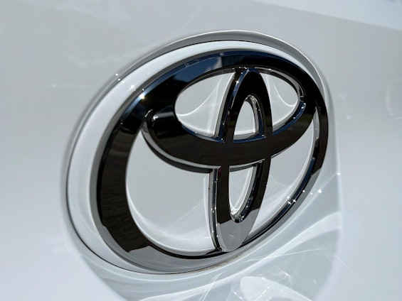 Vehicle image 9 Vehicle image 9