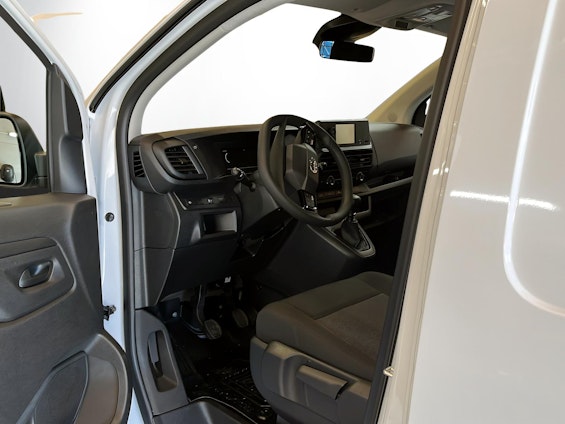 Vehicle image 7 Vehicle image 7