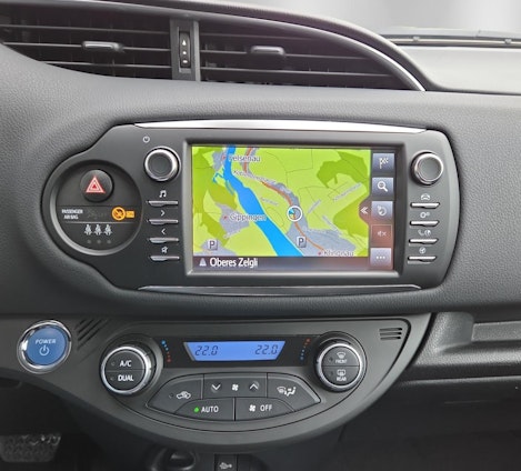 Vehicle image 14