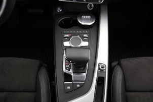 Vehicle image AUDI A4 2.0 TFSI 252 quattro S-Tronic