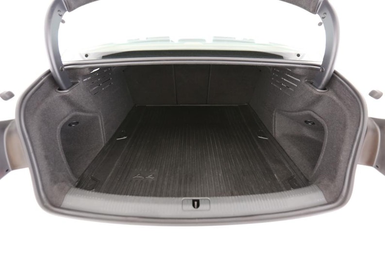 Vehicle image AUDI A4