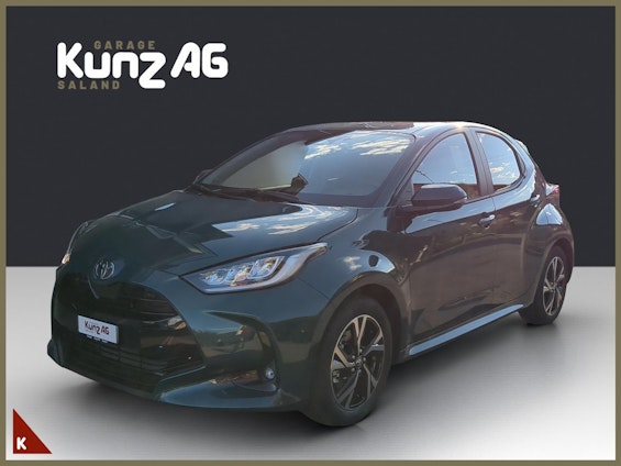 First vehicle image