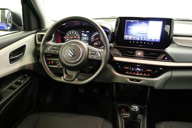 Fahrzeugbild SUZUKI SWIFT