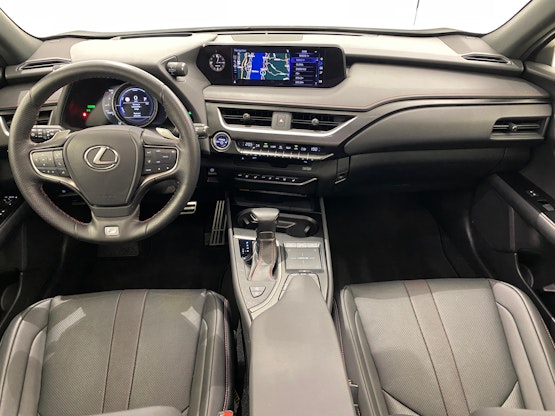 Vehicle image 7