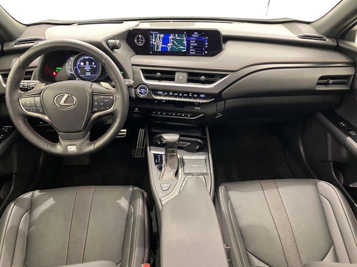 Vehicle image LEXUS UX