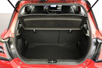 https://vehicle.imgix.net/4010317/c3b4875d-ed30-4ec2-bbaf-fc3b0195d5a1.JPG