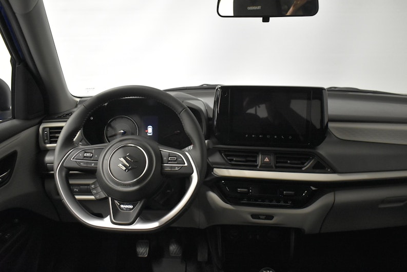 Vehicle image SUZUKI SWIFT