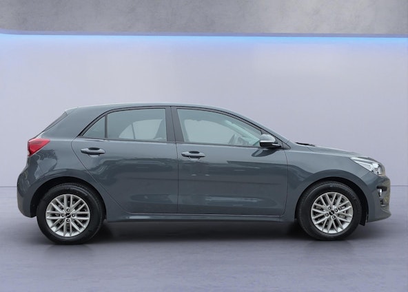 Vehicle image 5 Vehicle image 5