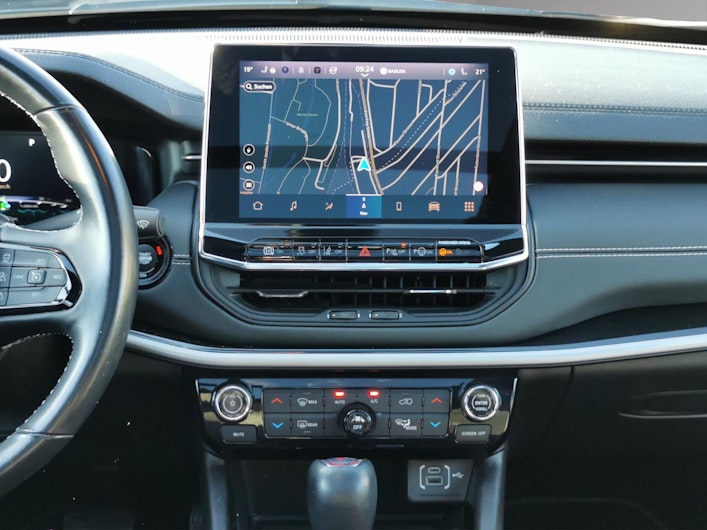 Vehicle image JEEP COMPASS