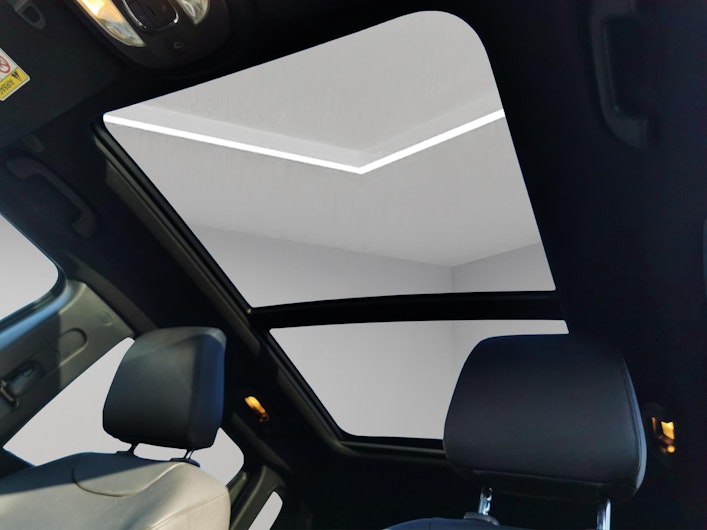 Vehicle image JEEP COMPASS