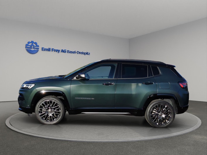 Vehicle image JEEP COMPASS