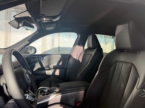 Vehicle image BMW X3 30e xDrive