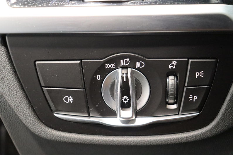 Vehicle image BMW iX3