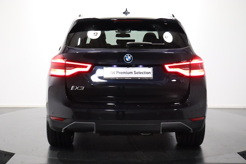 Vehicle image BMW iX3