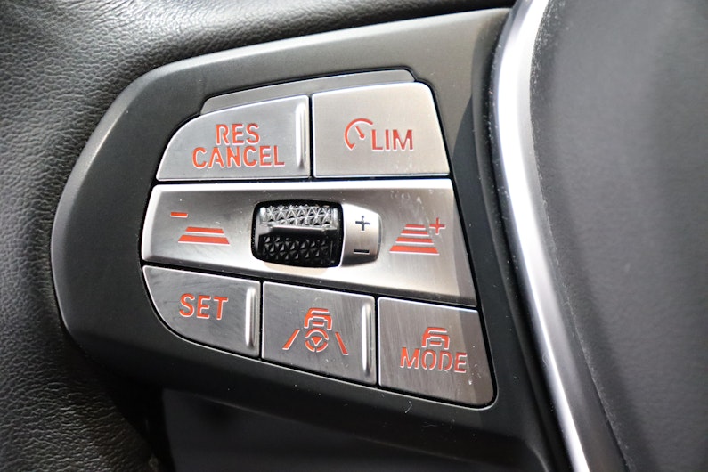 Vehicle image BMW iX3