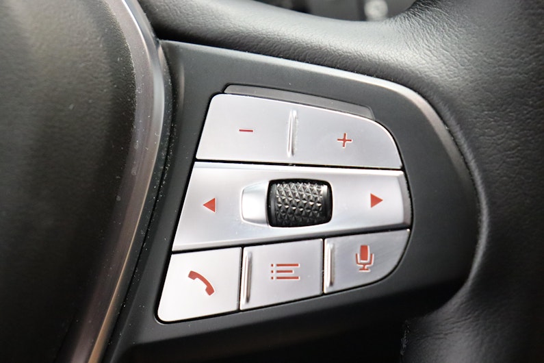 Vehicle image BMW iX3