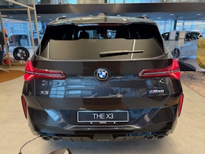 Vehicle image BMW X3 M50i
