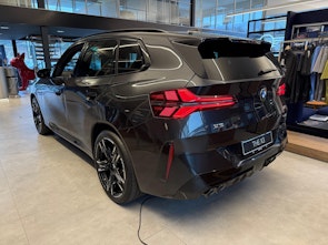 Vehicle image BMW X3 M50i