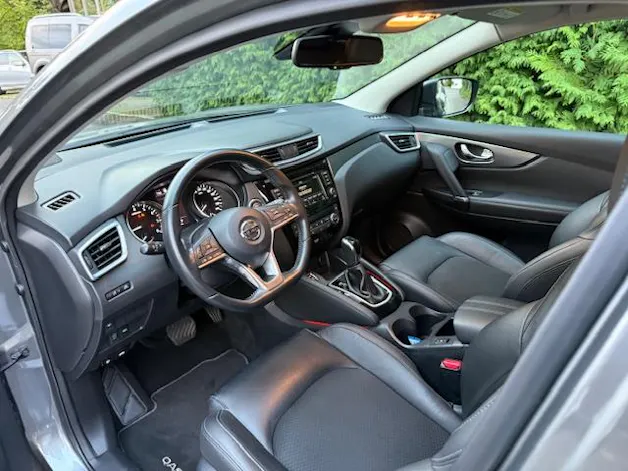 Nissan Qashqai 1.3 DIG-T 160 Tekna