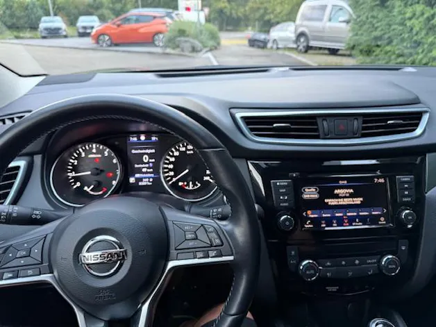 Nissan Qashqai 1.3 DIG-T 160 Tekna