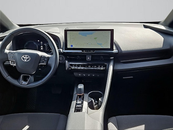 Vehicle image 10