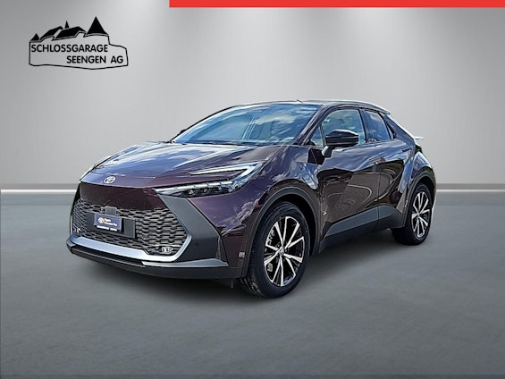 First vehicle image