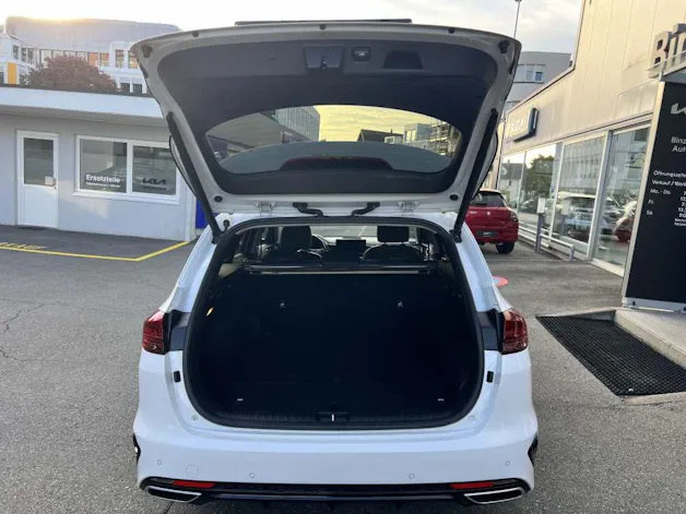 Kia Ceed SW 1.6 GDi Plug-in Hybrid Style