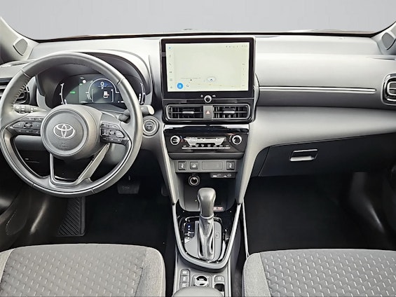Vehicle image 10
