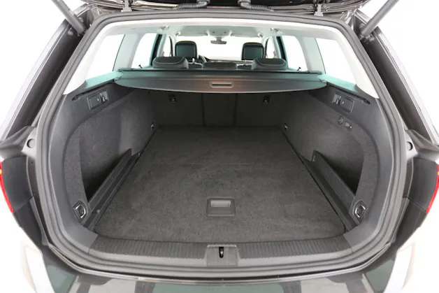 VW Passat Variant 2.0 TDI 200 75 Edition DSG 4m