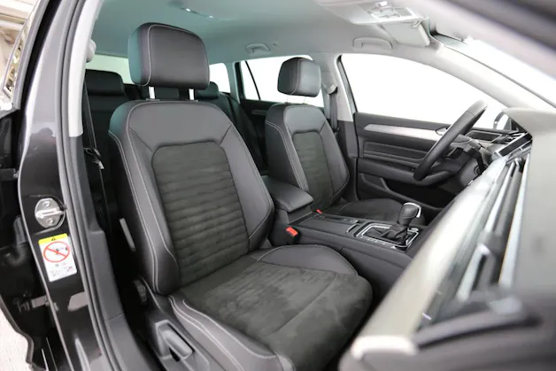 VW Passat Variant 2.0 TDI 200 75 Edition DSG 4m