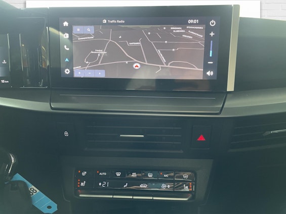 Vehicle image 5 Vehicle image 5