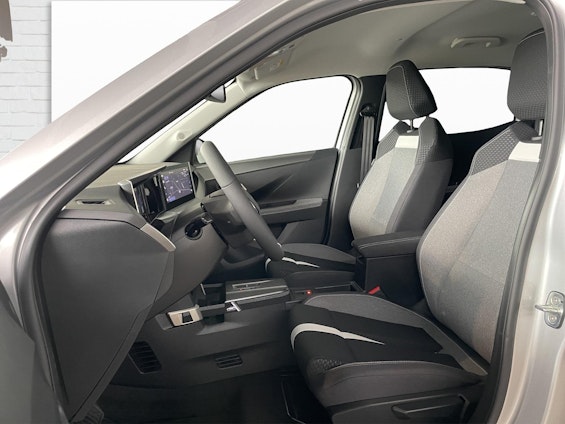 Vehicle image 3 Vehicle image 3