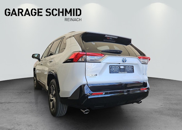 Vehicle image 4 Vehicle image 4