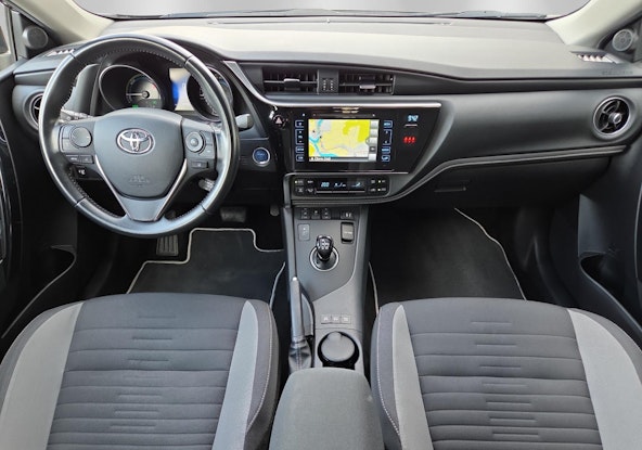 Vehicle image 12