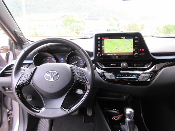 Vehicle image 7